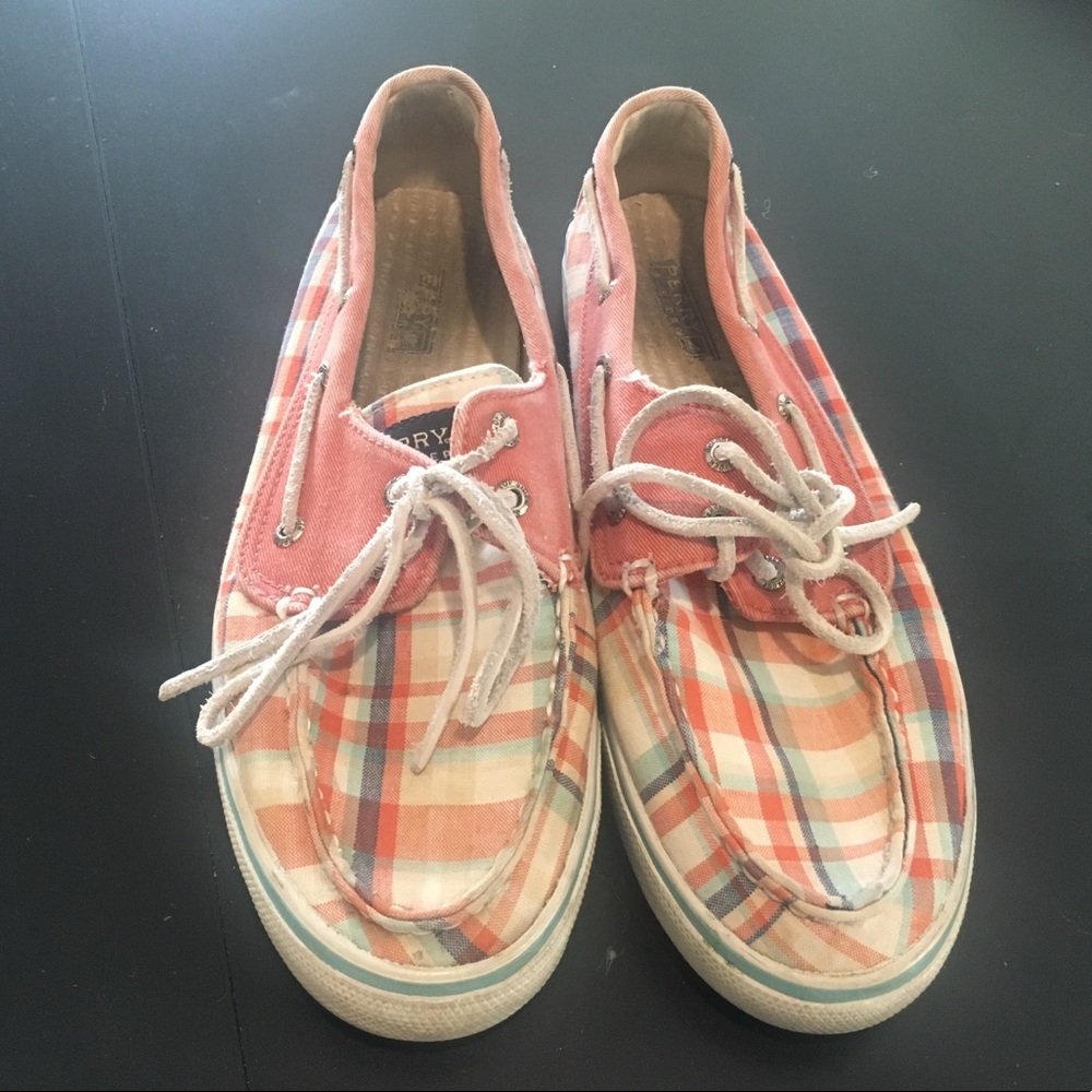 Pastel Summery Sperry's size 8.5